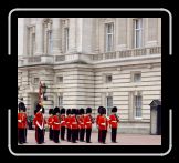 palace guards * 2602 x 2322 * (2.36MB)